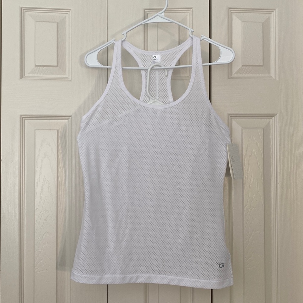 NWT Gap fit workout racer back shirt, size M